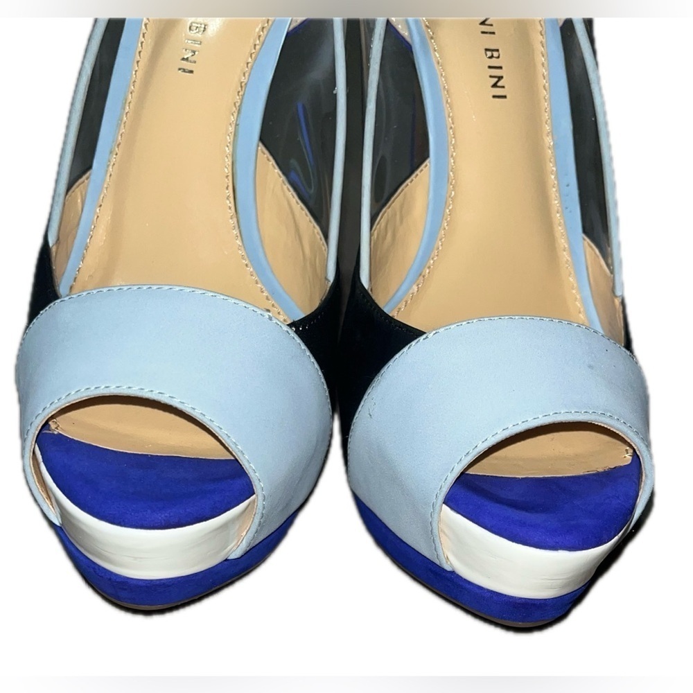 Gianni Bini Stylish Blue and Black Women's Heels, SZ 9M